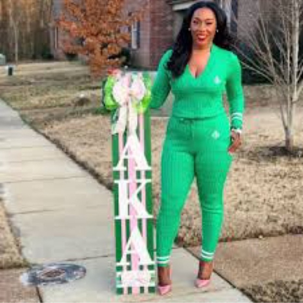 AKA IvyBox Knit Set